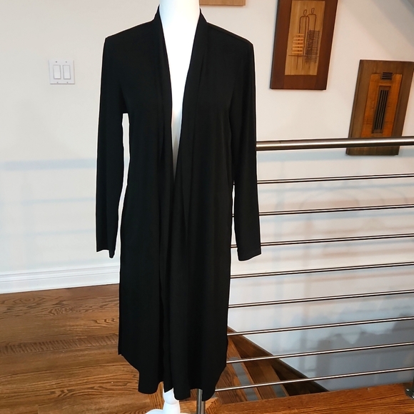 Susan Graver Sweaters - Susan Graver long cardigan duster in Black size M with pockets